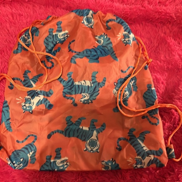 NWT- Tiger Drawstring Bag - Picture 5 of 7